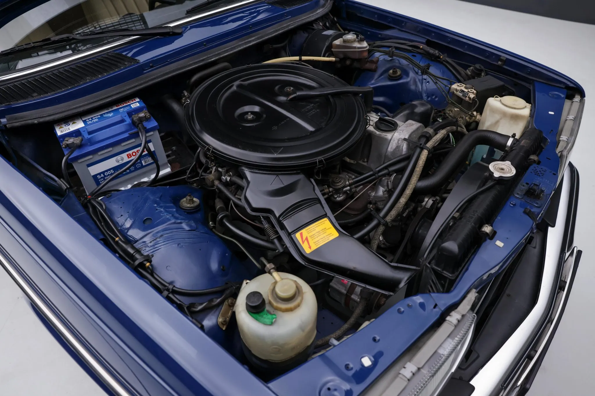 1985 Mercedes-Benz 250 LWB