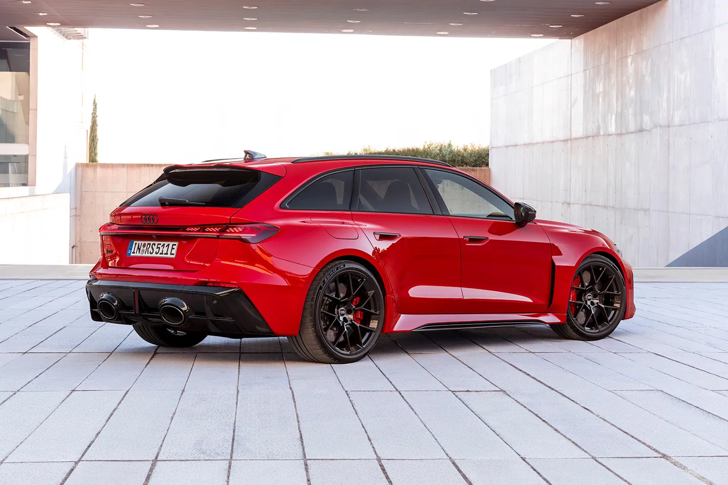 Audi RS5 Plug-In Hybrid Arrives with 639hp and Widebody Stance 2 Audi RS5 Plug-In Hybrid Arrives with 639hp and Widebody Stance