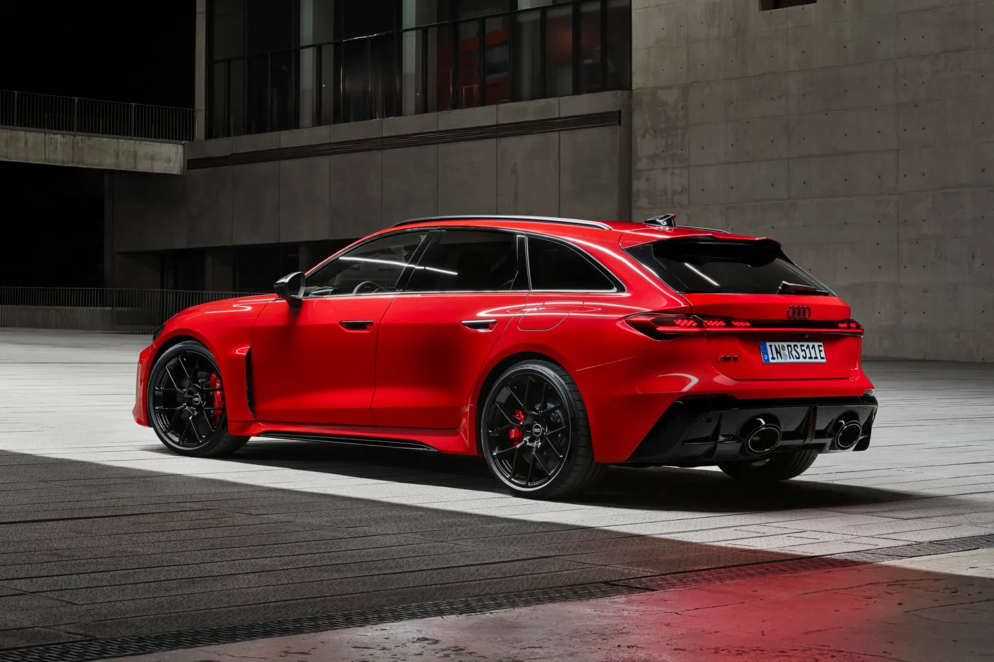 Audi RS5 Plug-In Hybrid Arrives with 639hp and Widebody Stance 6 Audi RS5 Plug In Hybrid Arrives with 639hp and Widebody Stance 2