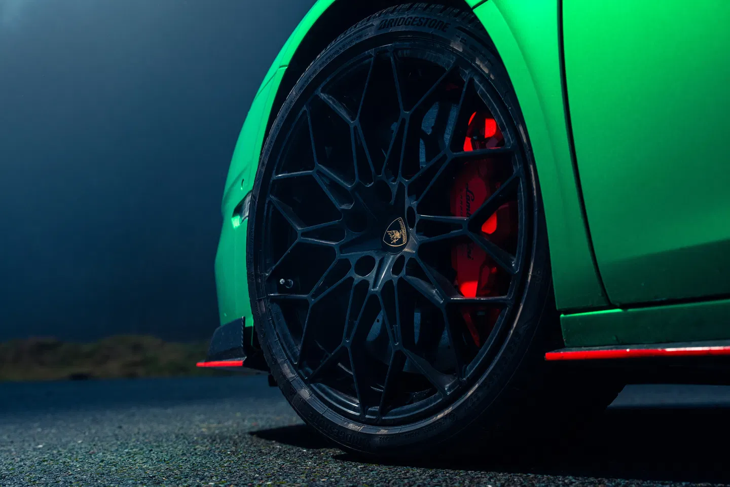 Lamborghini Temerario: Hybrid Power Meets Supercar Drama 20 Lamborghini Temerario Hybrid Power Meets Supercar Drama 14