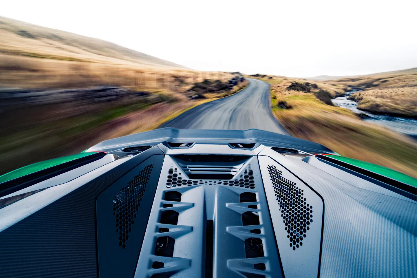 Lamborghini Temerario: Hybrid Power Meets Supercar Drama 16 Lamborghini Temerario Hybrid Power Meets Supercar Drama 9