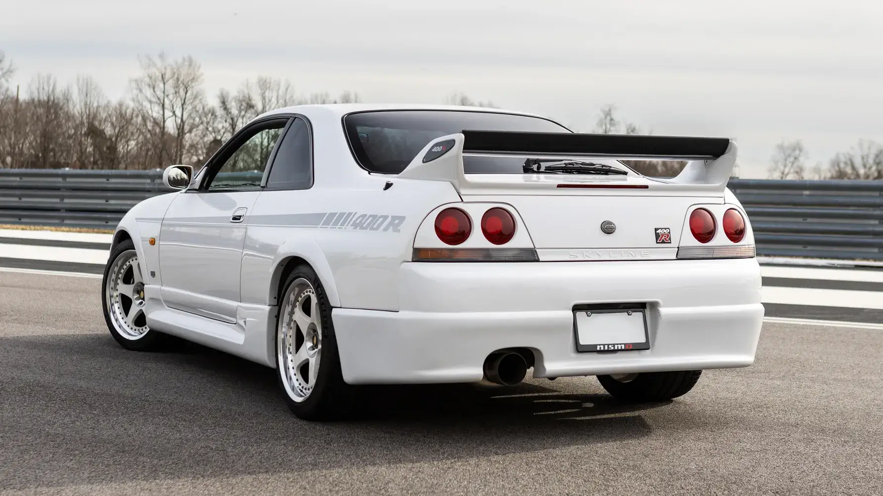 Nissan Skyline GT R NISMO 400R 2 1
