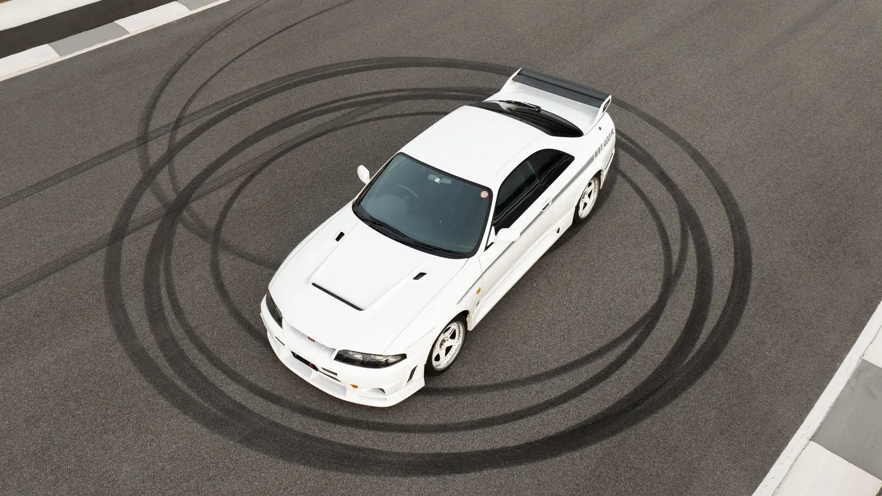 Nissan Skyline GT-R NISMO 400R