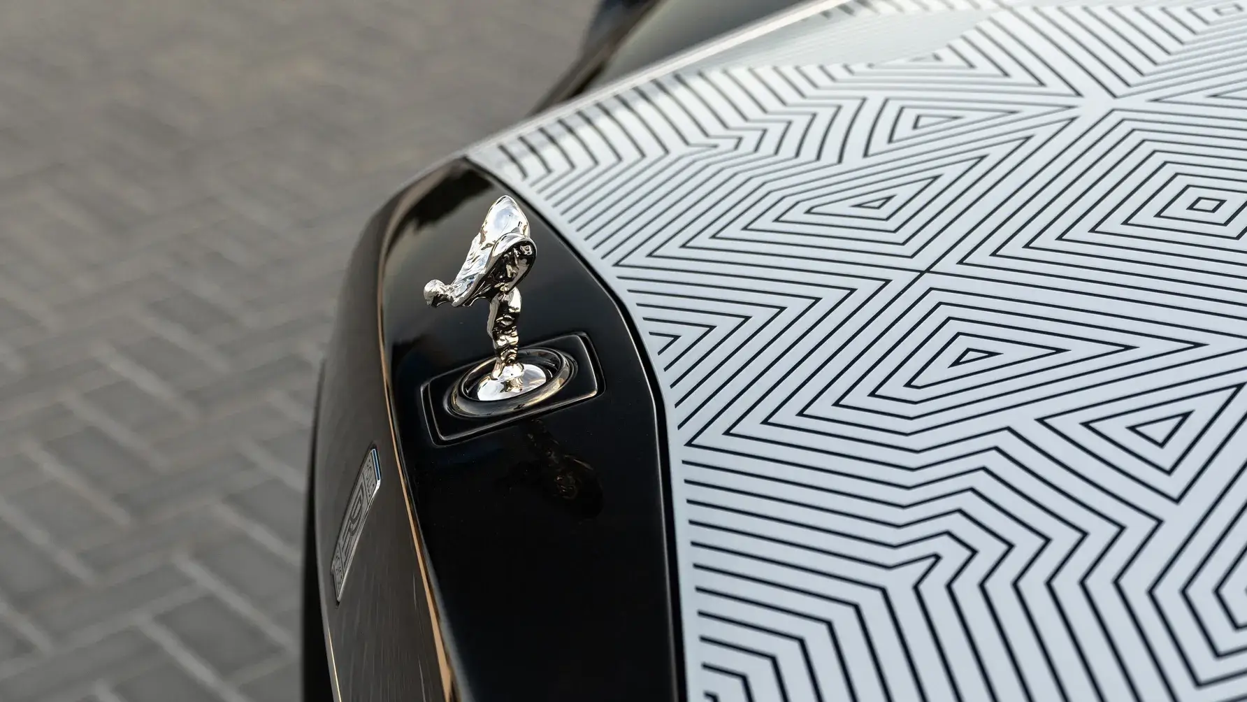 Rolls Royce Unveils Phantom ‘Arabesque 5 1