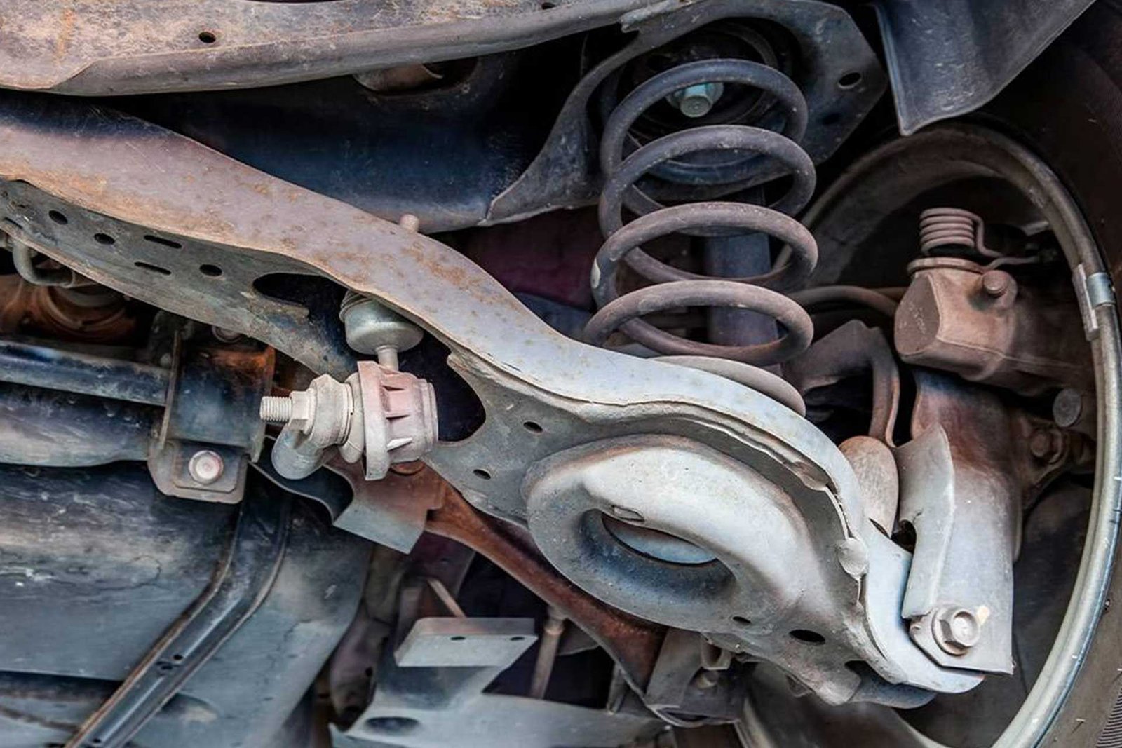 Signs of Worn Suspension Bushes or Shocks