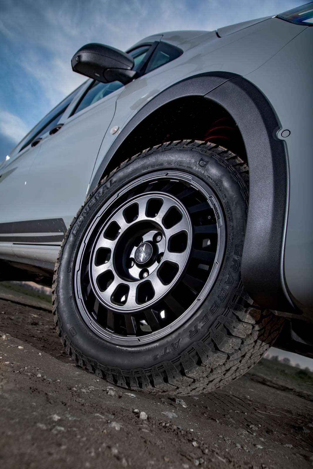 VANSPORTS Mercedes Vito 4x4 gains off-road bite 10 VANSPORTS Mercedes Vito 4x4 7 1