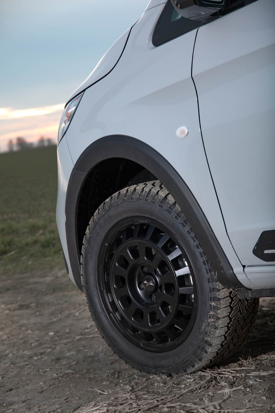 VANSPORTS Mercedes Vito 4x4 gains off-road bite 12 VANSPORTS Mercedes Vito 4x4 8 1