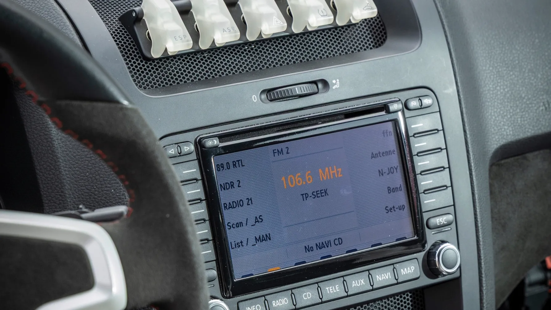 Volkswagen Golf GTI W12 650 13