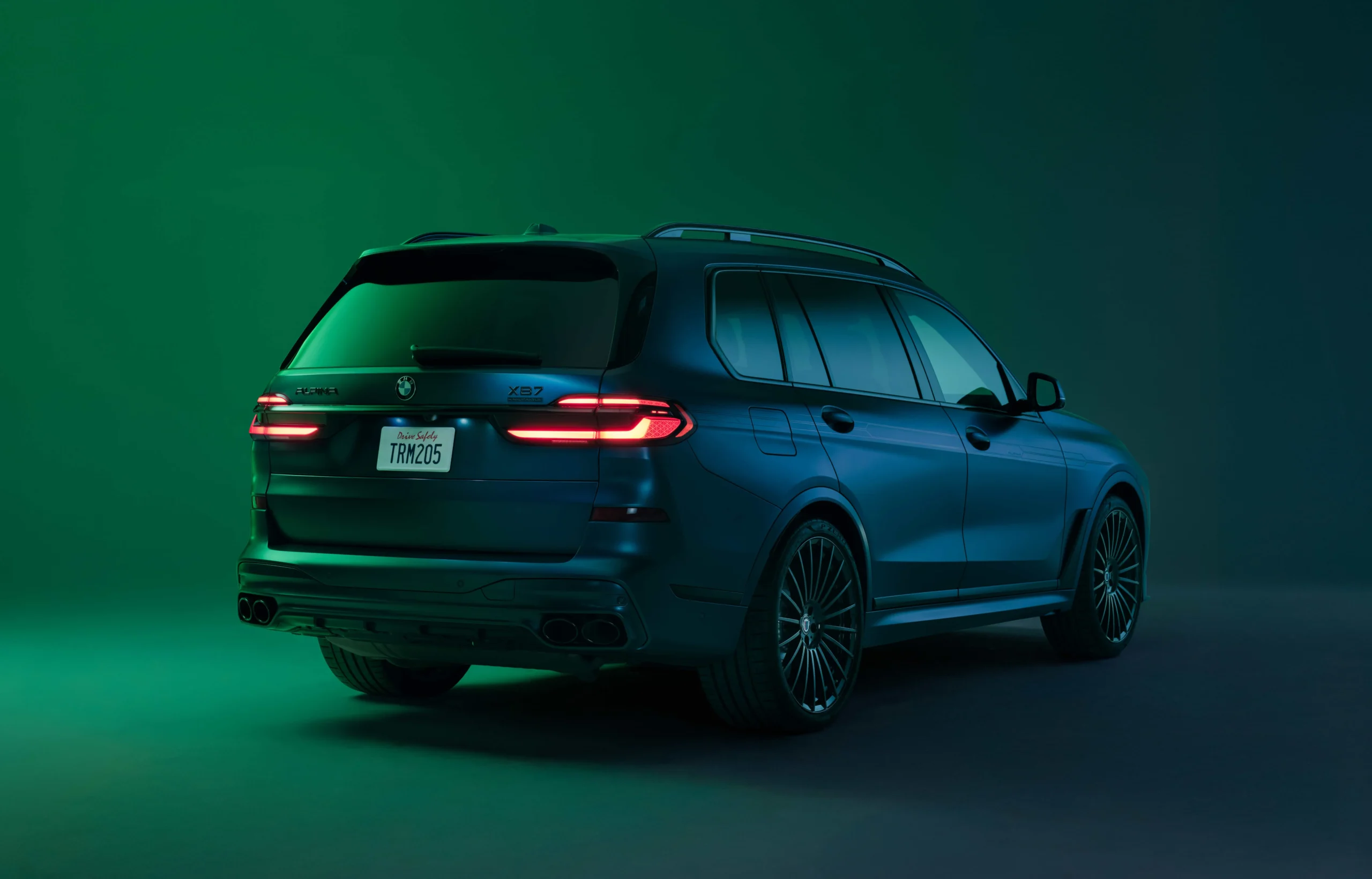 BMW Alpina XB7 Manufaktur Marks End of V8 Luxury SUV Era