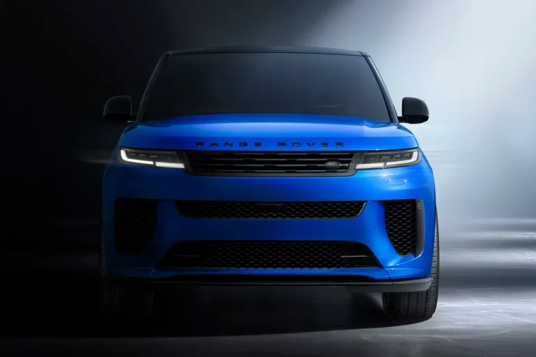 Range Rover Sport SV Ultimate Brings Back Blue