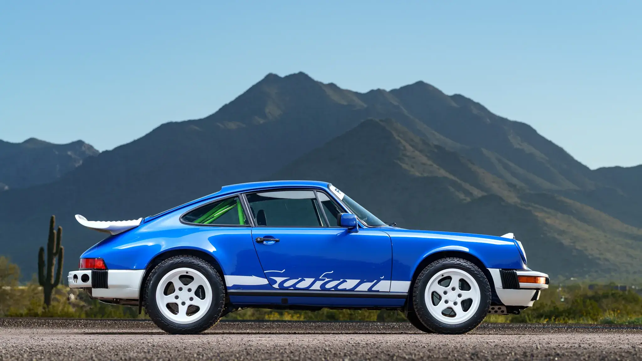 Safari-Style 1980 Porsche 911SC