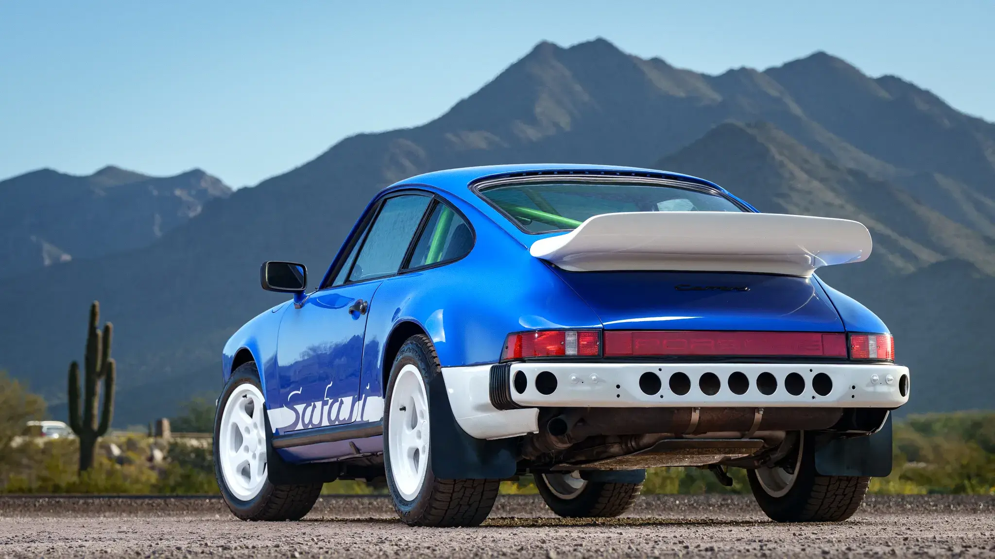 Safari-Style 1980 Porsche 911SC