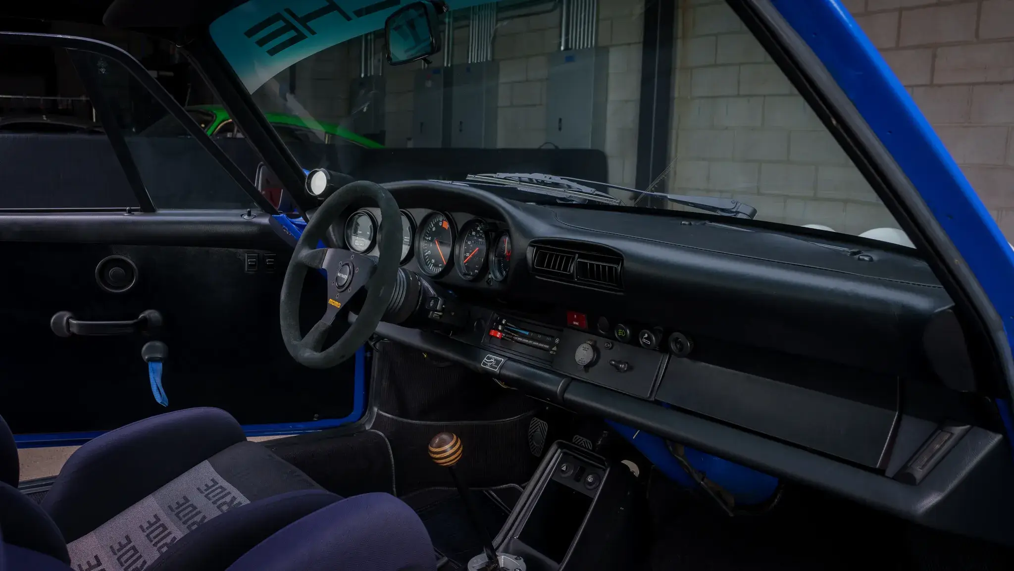 Safari Style 1980 Porsche 911SC 18 1